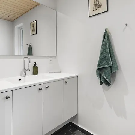 Cozy In Faxe Ladeplads With Wifi Holiday home